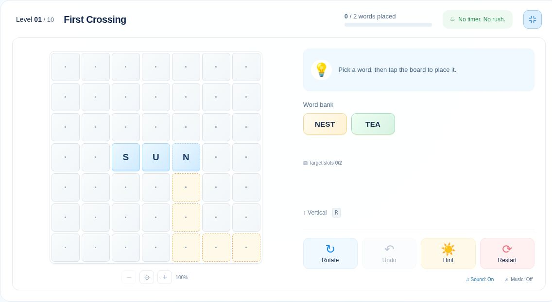 Tabuleiro inicial de Word Fit Puzzle com SUN, um espaço vertical de quatro casas, outro horizontal de três e NEST e TEA no banco.